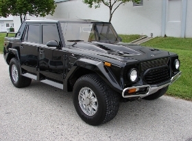 Lamborghini LM002